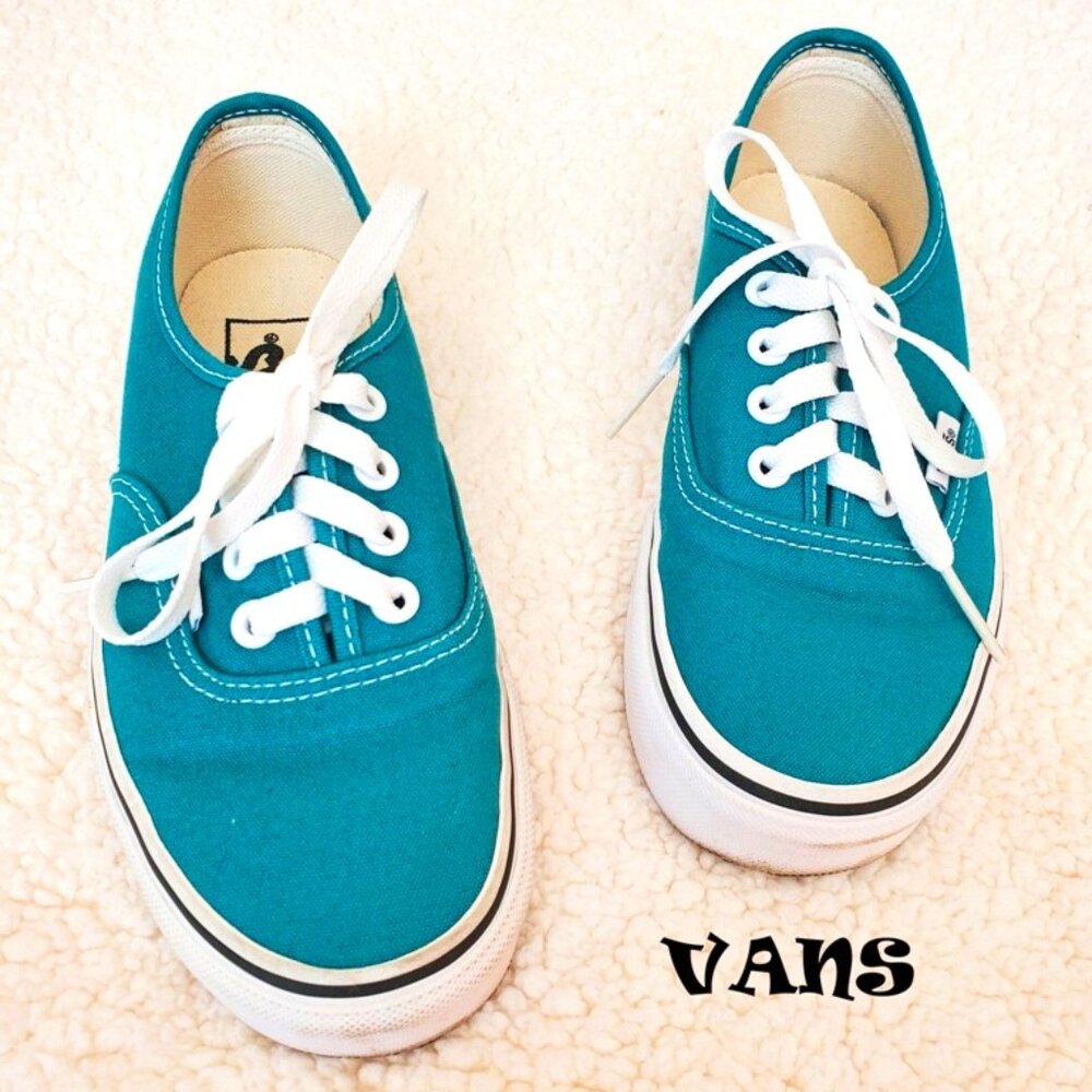 EUC Vans Unisex Canvas Sneakers